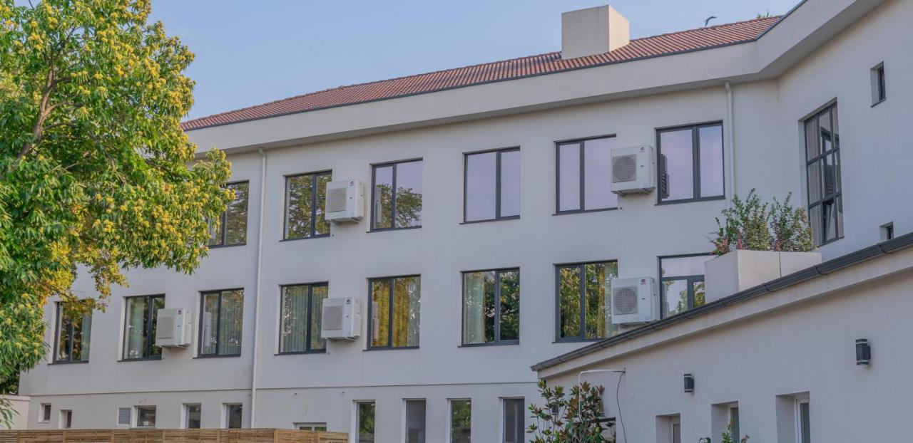 Hotel Osetia Garden Momtschilgrad Exterior foto